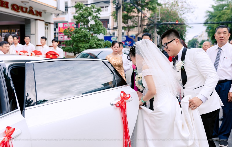 Lễ rước râu một trong các lễ cưới sau khi hoàn thành lễ thành hôn