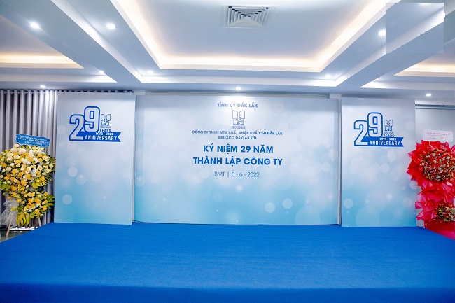 Mẫu 4 backdrop kỷ niệm thành lập công ty