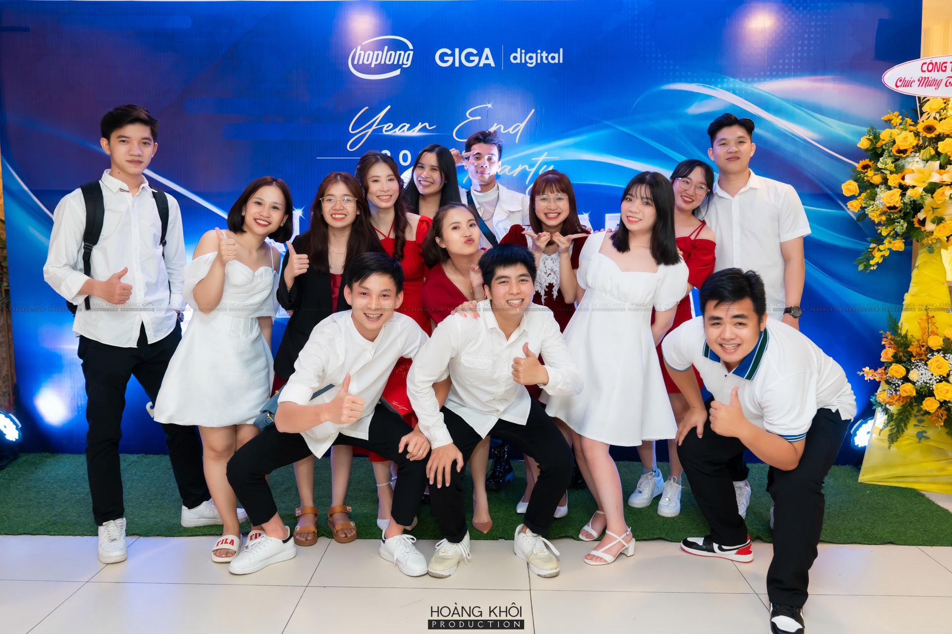 mẫu backdrop sự kiện đẹp hiện đại năm 2024