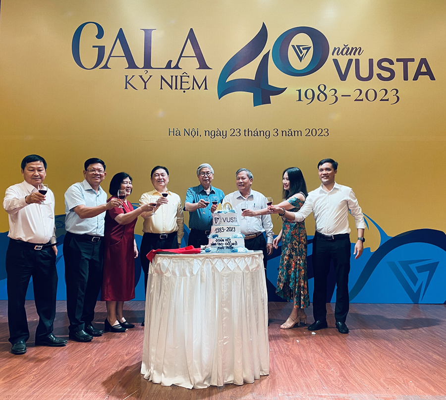 Gala dinner kỷ niệm thành lập công ty