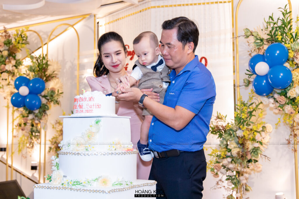 Chụp ảnh tiệc thôi nôi tại nhà hàng Phúc An Khang Quận 1