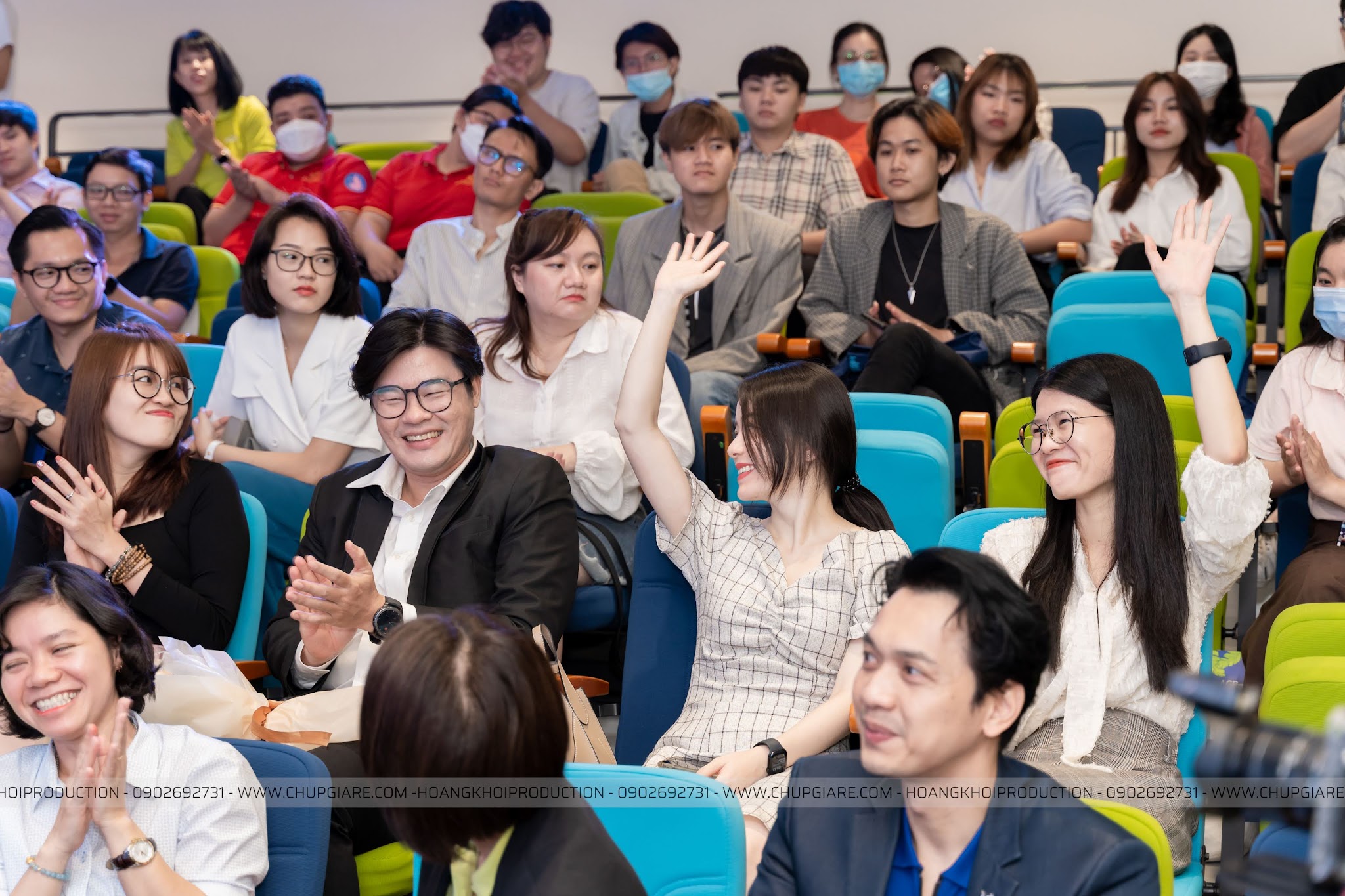 Trao đổi, thảo luận và đặt câu hỏi