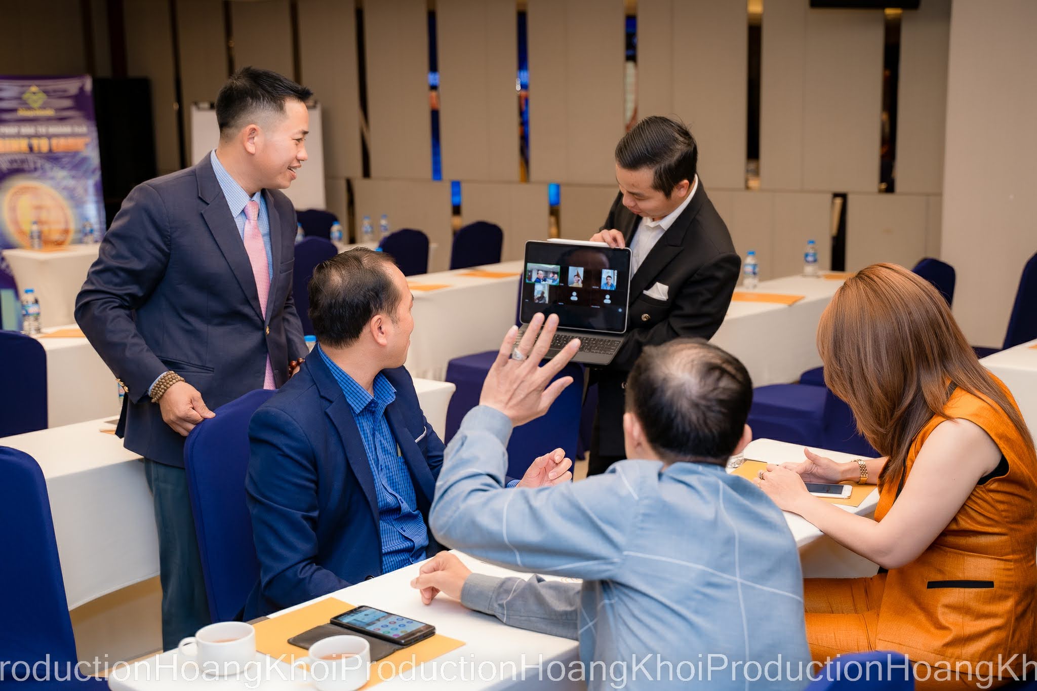 Thể hiện câu chuyện qua hình ảnh