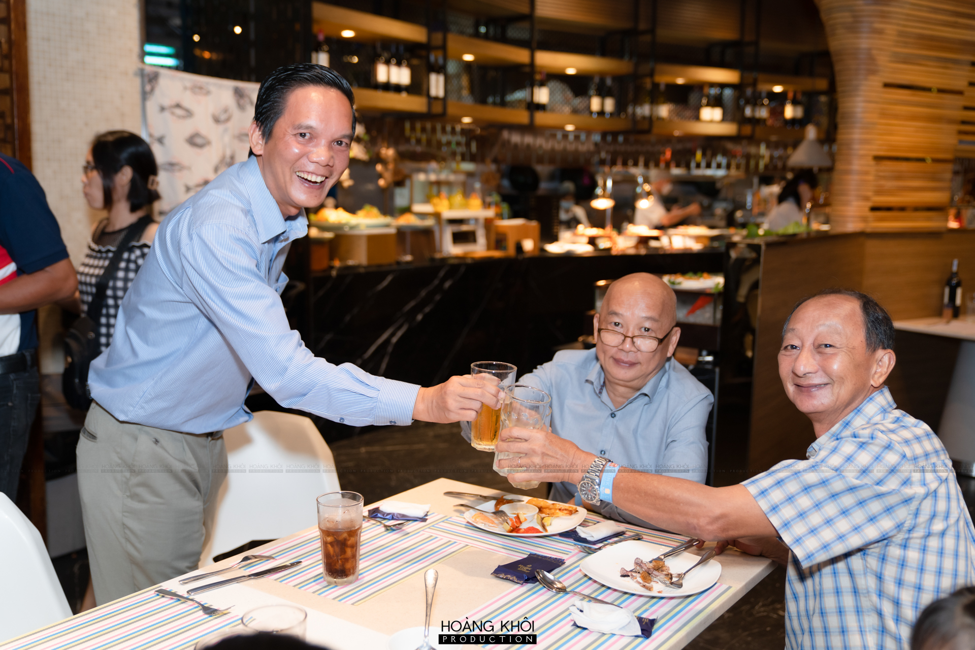 Ảnh đãi tiệc khách hàng tại Hoàng Yến Buffet Premier Saigon Centre