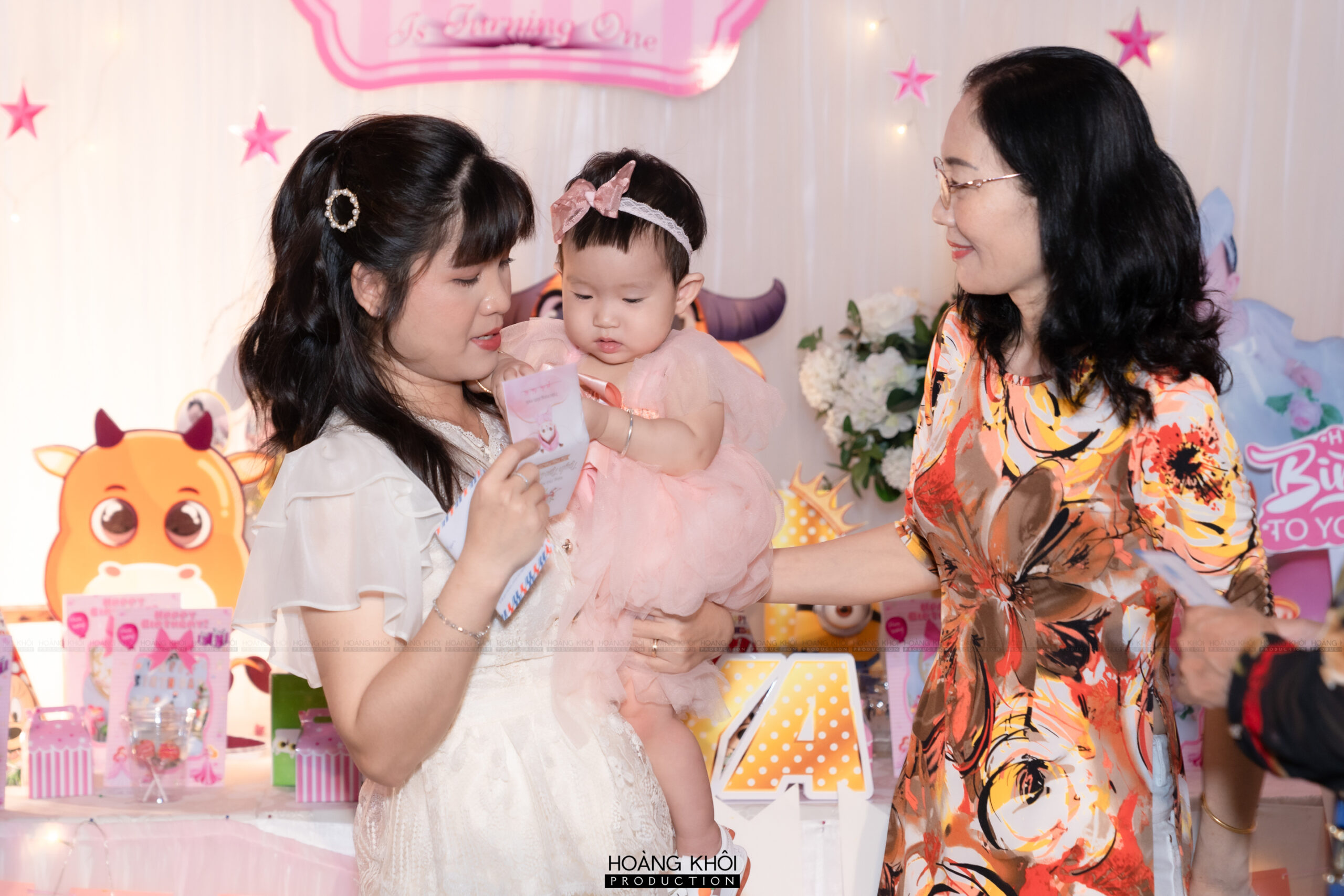 Chụp ảnh thôi nôi cho bé tại nhà hàng Vườn Cau, Phan Văn Trị Gò Vấp